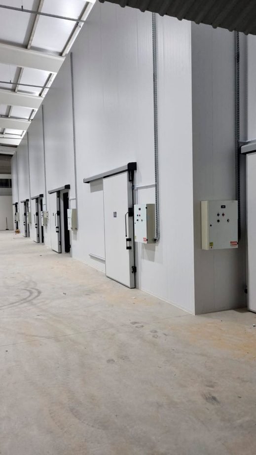 Câmaras frias com portas industriais